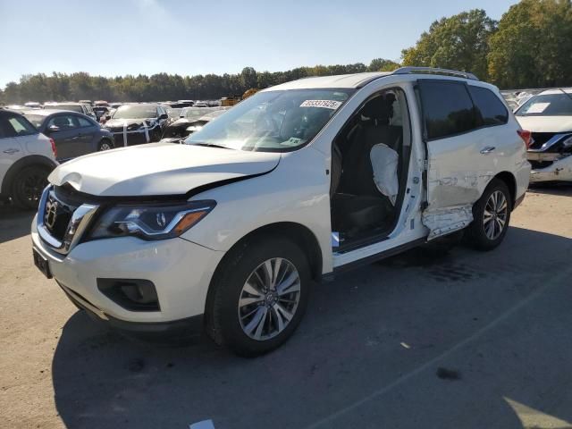 2020 Nissan Pathfinder sv