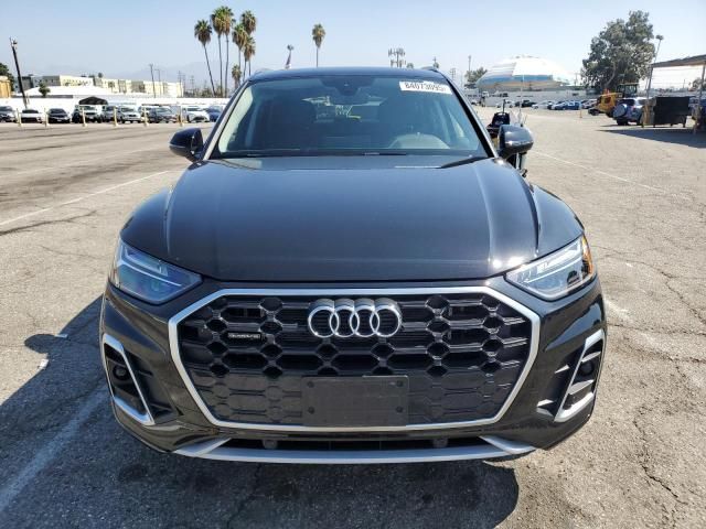 2024 Audi Q5 E Premium 55