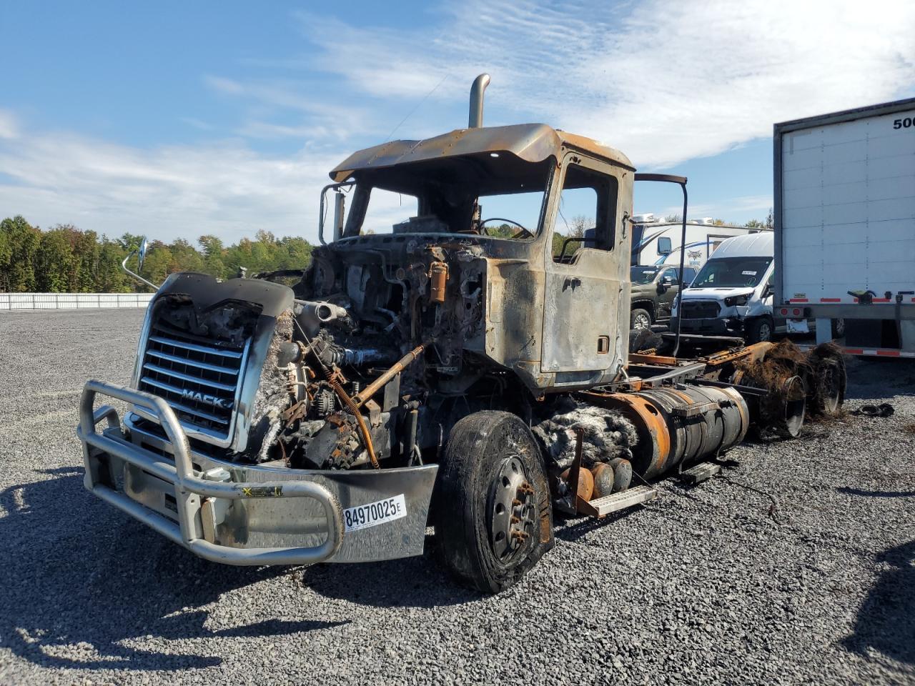 2015 Mack CXU613 Semi Truck