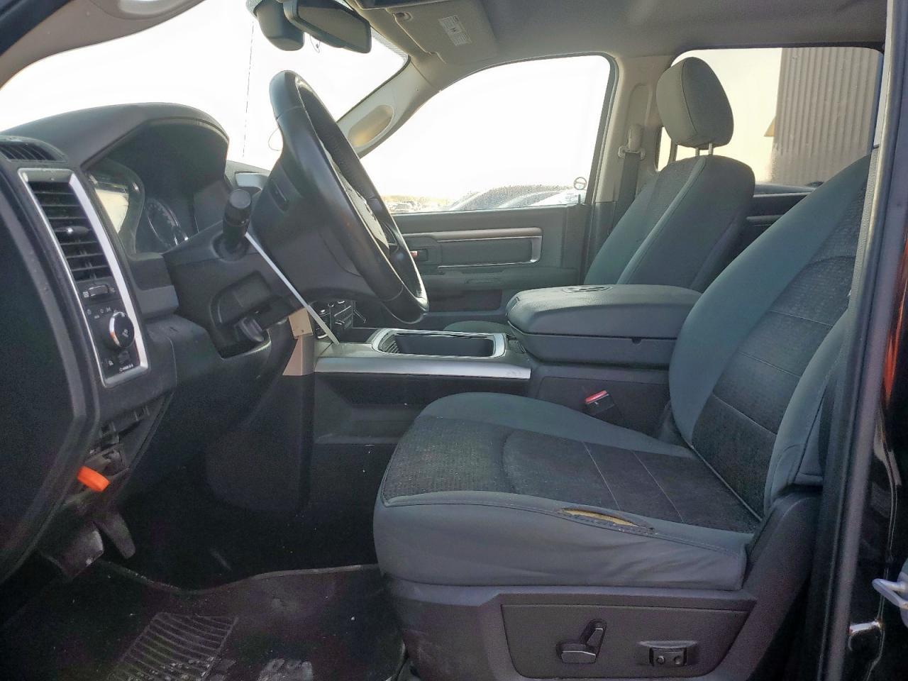2016 Dodge RAM 1500 SLT