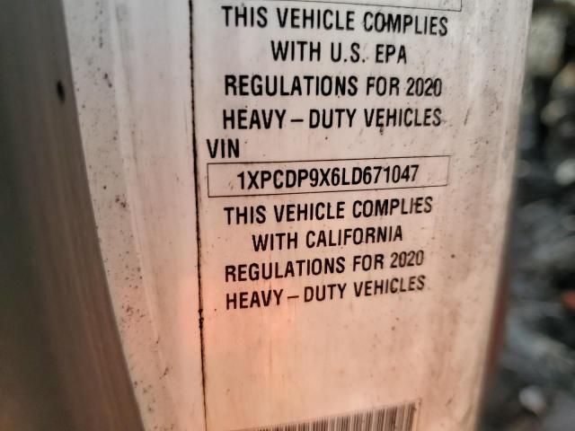 2020 Peterbilt 567 Semi Truck