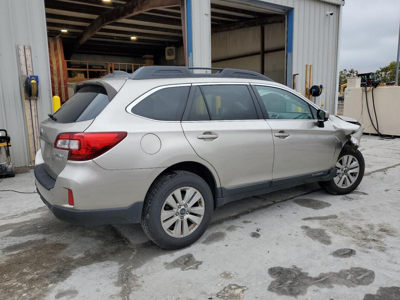 2017 Subaru Outback 2.5i Premium