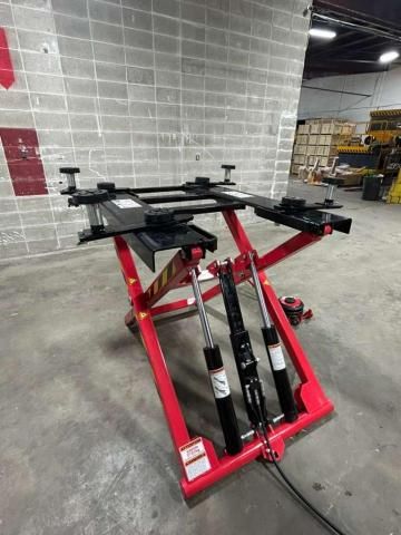 2025 Oteh 2025 Scissor Car Lift