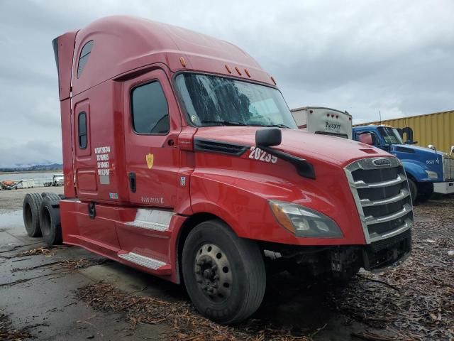 2020 Freightliner Cascadia 126 Semi Truck