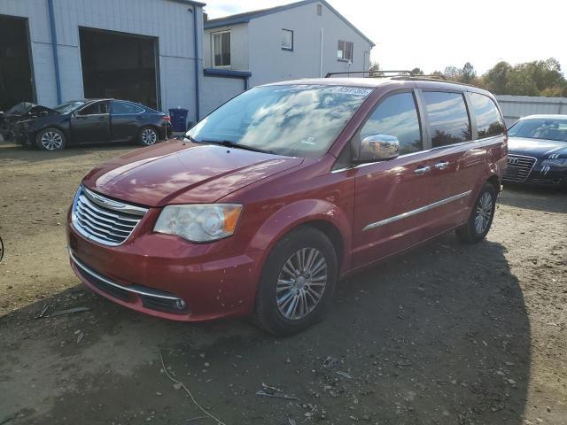 2013 Chrysler Town & Country Touring l