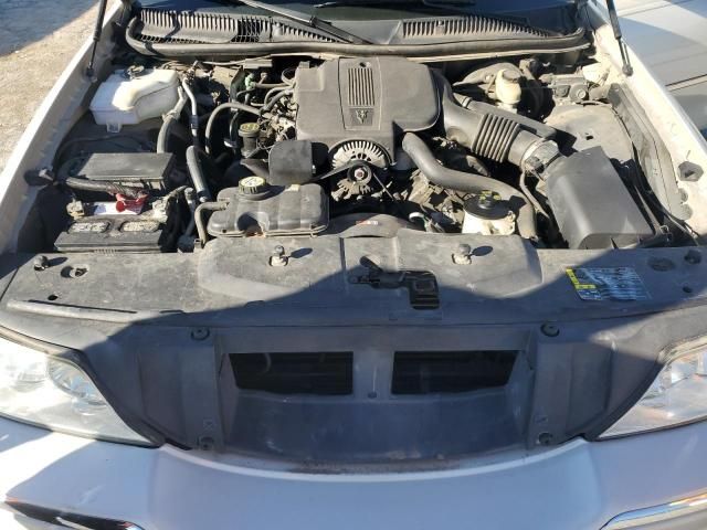 2004 Lincoln Town Car Ultimate