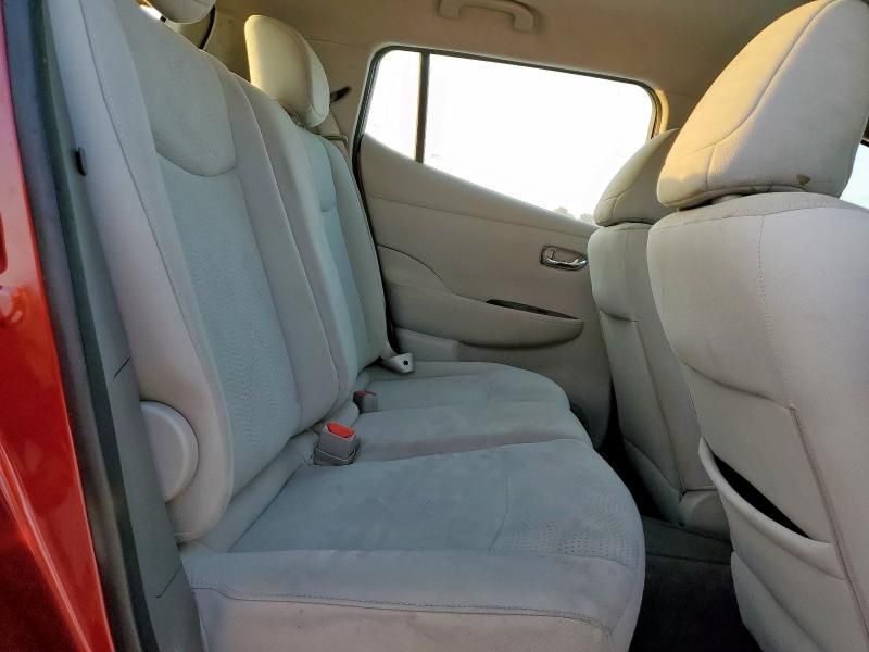 2015 Nissan Leaf S