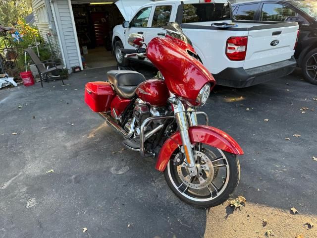 Salvage motorcycles for sale at Kansas City, KS auction: 2019 Harley-Davidson Flhx