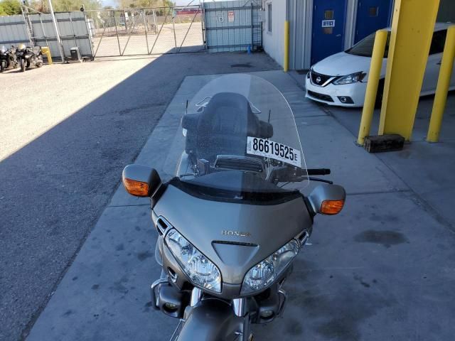 2002 Honda GL1800
