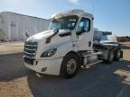 2019 Freightliner Cascadia 116