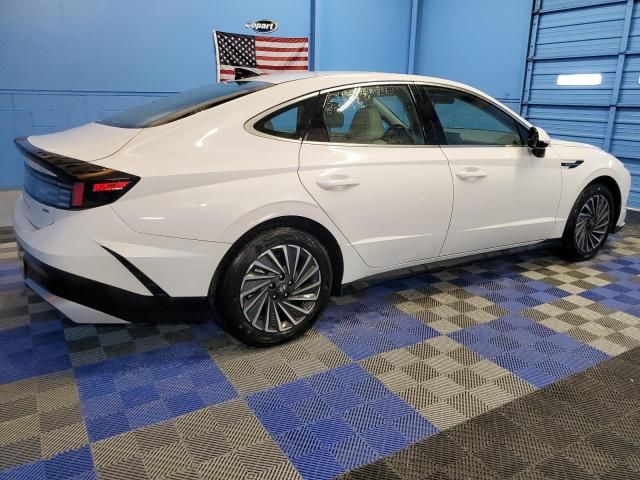2025 Hyundai Sonata Hybrid