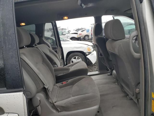 2004 Toyota Sienna xle