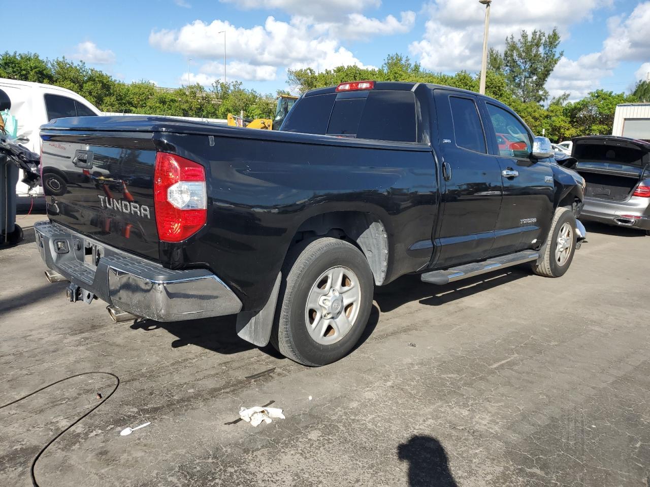 2015 Toyota Tundra SR5