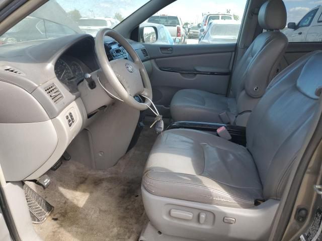 2005 Toyota Sienna CE