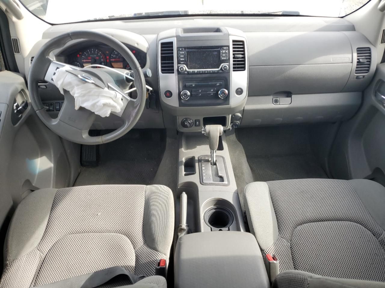 2016 Nissan Frontier s