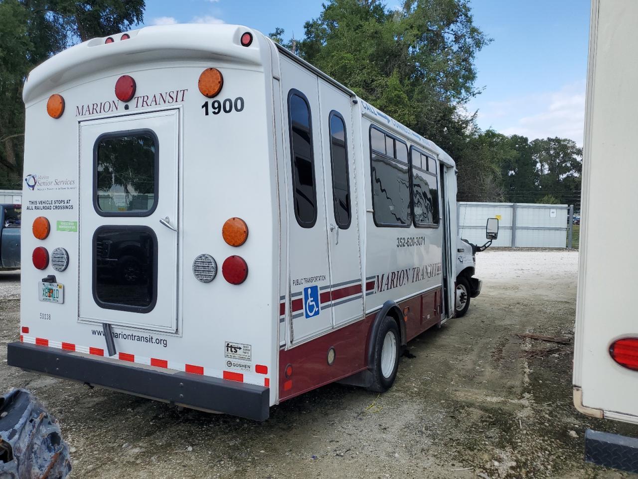 2019 Ford Econoline E450 Super Duty Cutaway Van