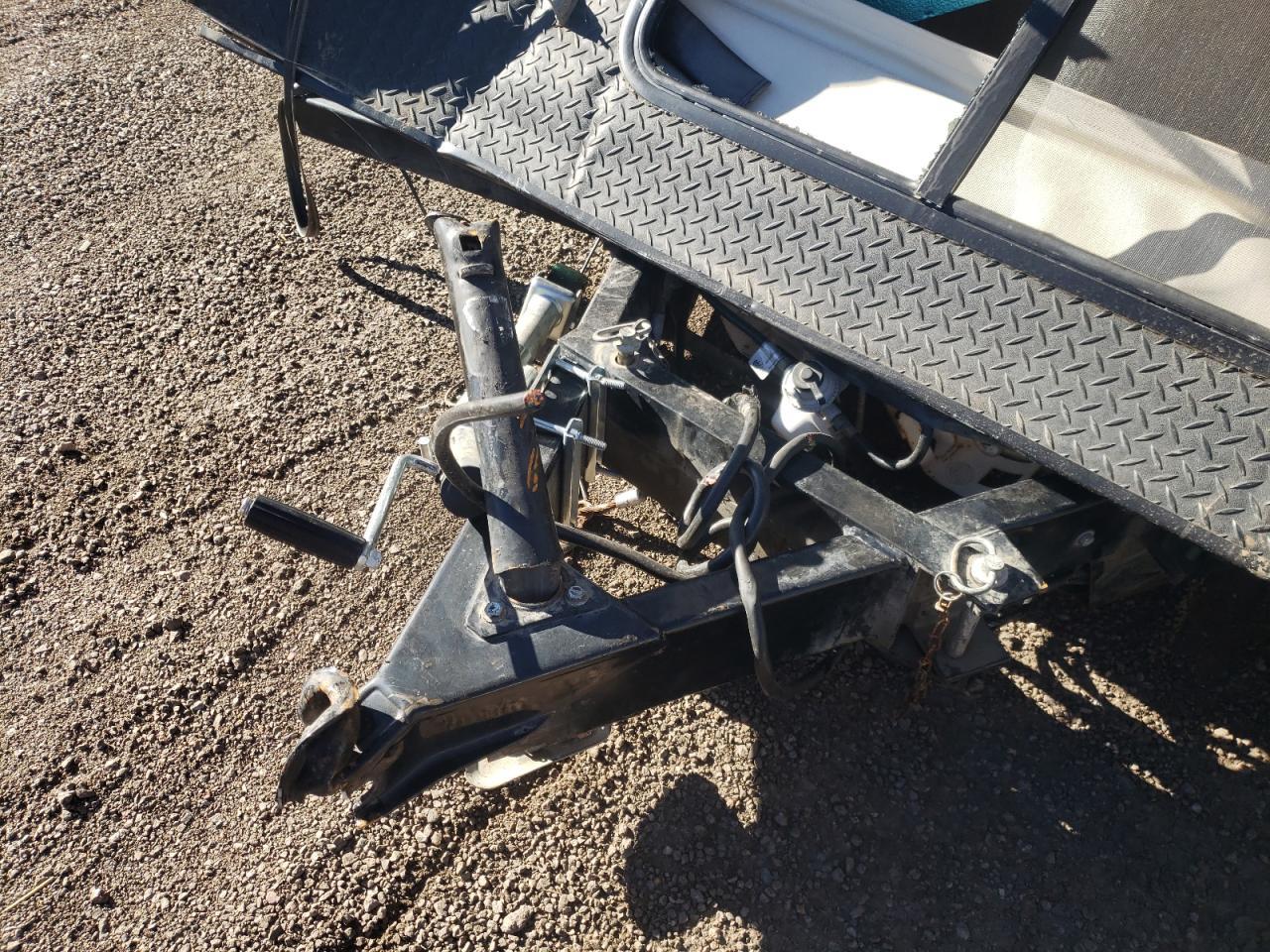 2020 Trailmanor 2720QD Camper