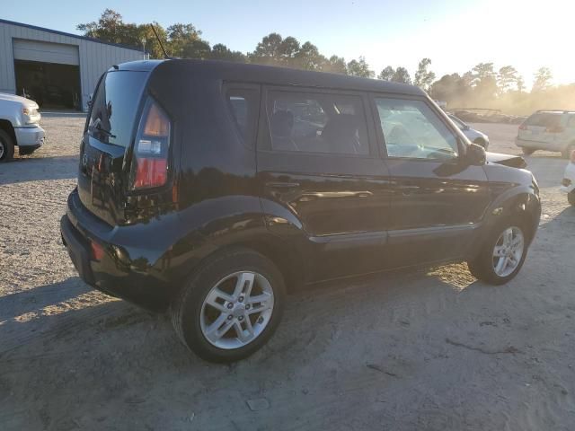 2011 KIA Soul +