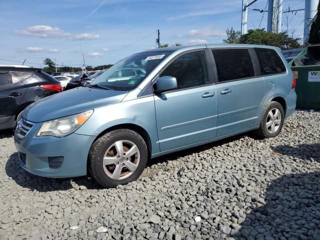 2010 Volkswagen Routan se