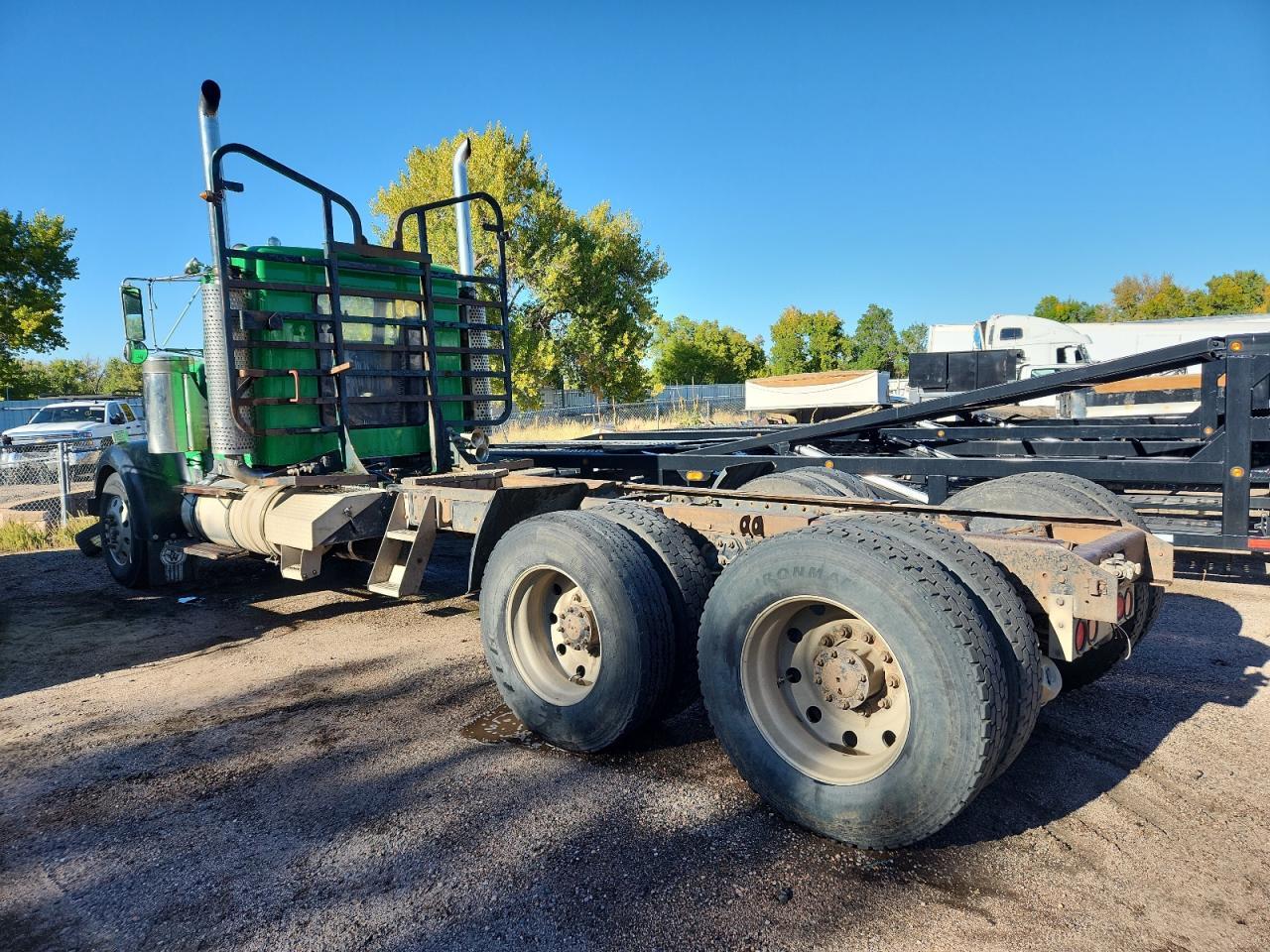 1999 Kenworth W900 Semi Truck