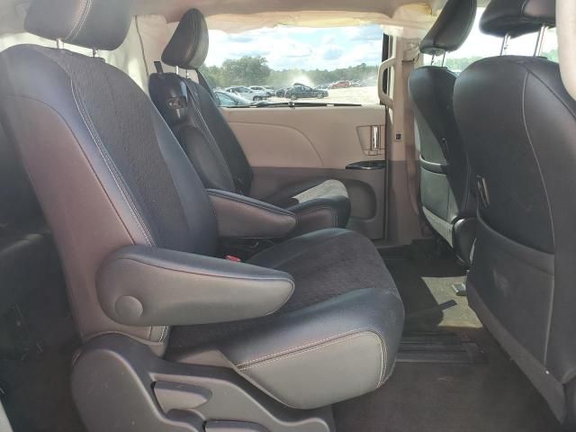 2013 Toyota 2013  Toyo Sienna