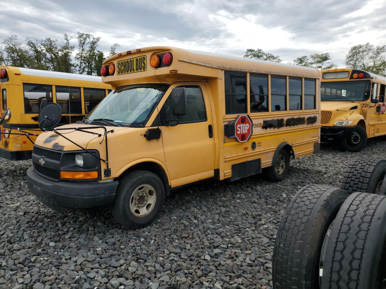 2011 Starcraft 2009 Chevrolet Express G3500