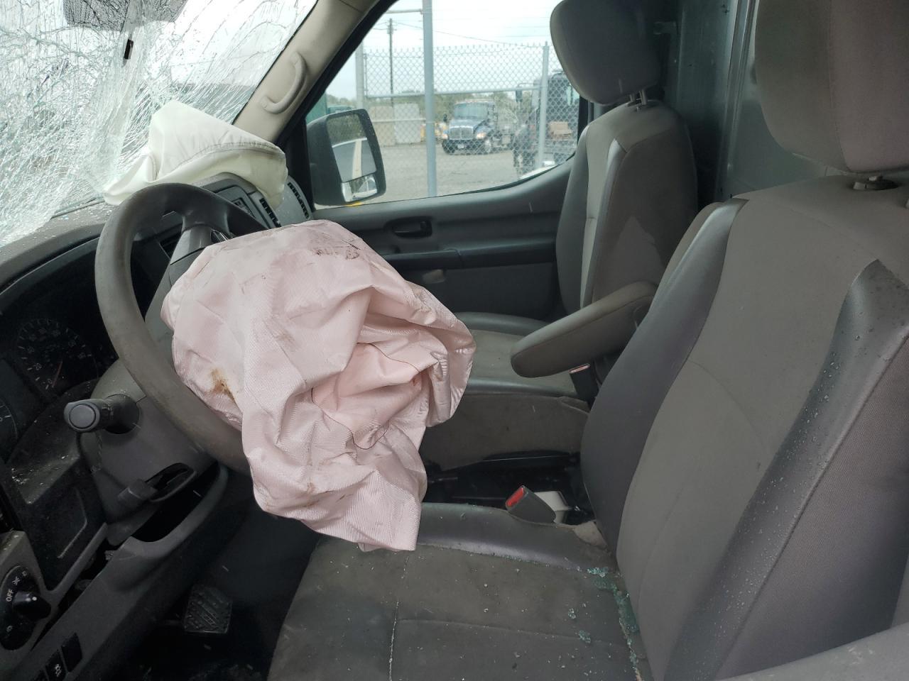 2016 Nissan NV 1500 S