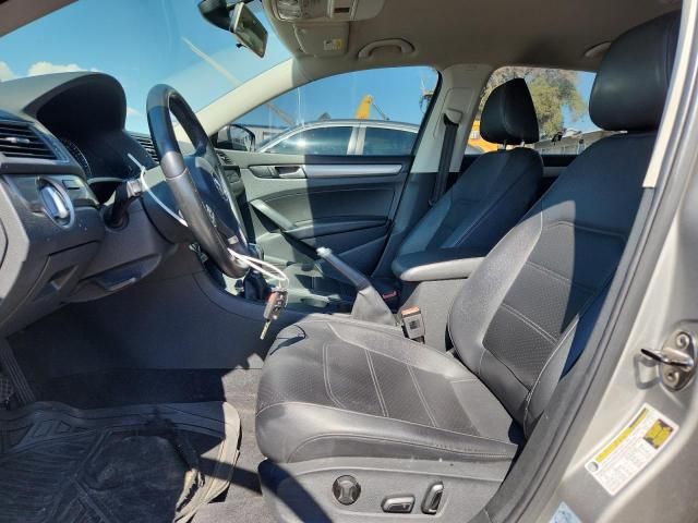 2014 Volkswagen Passat S