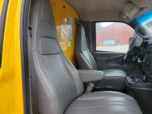 2023 GMC Savana Cutaway G3500
