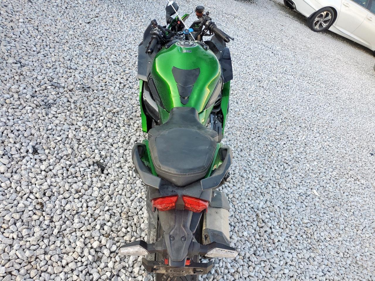 2018 Kawasaki ZX1002 B