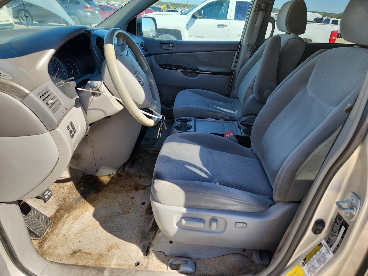 2005 Toyota Sienna ce