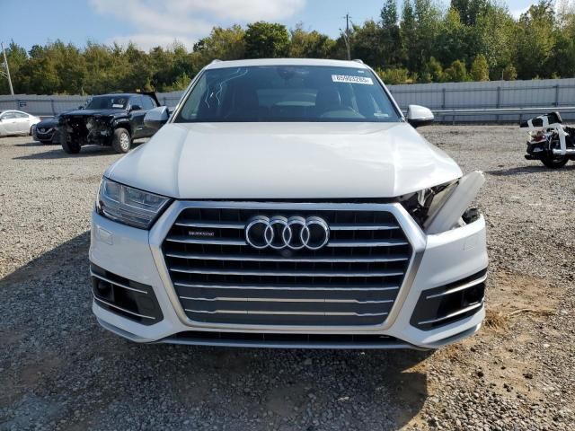 2018 Audi Q7 Premium Plus