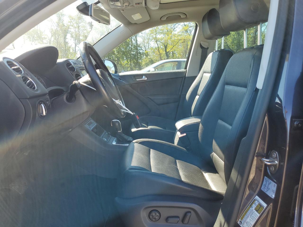 2016 Volkswagen Tiguan s