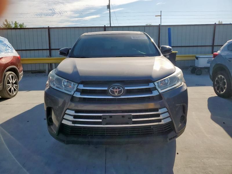 2018 Toyota Highlander LE
