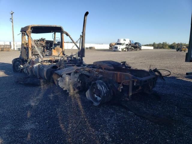 2017 Mack CXU613 Semi Truck