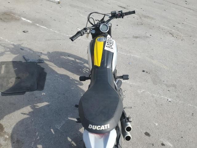 2015 Ducati Scrambler 800