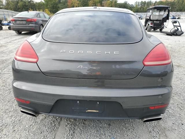 2014 Porsche Panamera 2