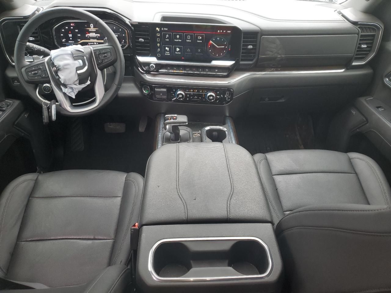 2024 GMC Sierra K1500 slt