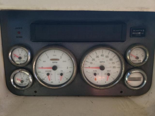 2009 Fouw 2009 Freightliner Chassis X Line Motor Home