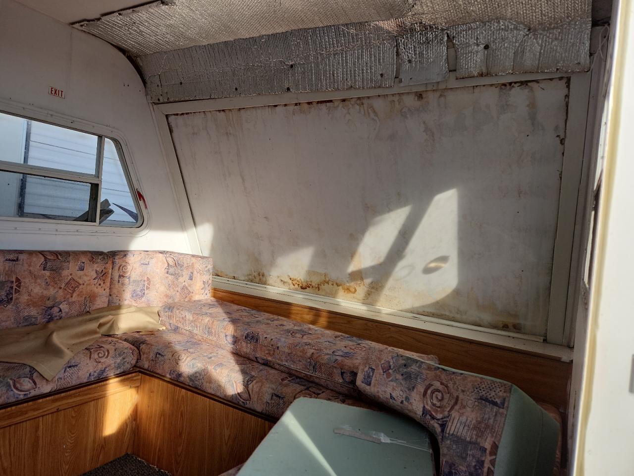 2000 Dutchmen Four Winds Breeze Camper