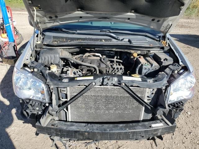 2008 Chrysler Town & Country LX