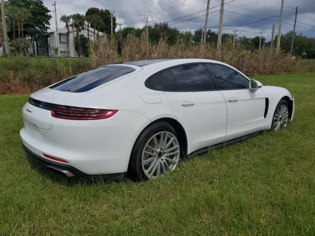 2018 Porsche Panamera 4