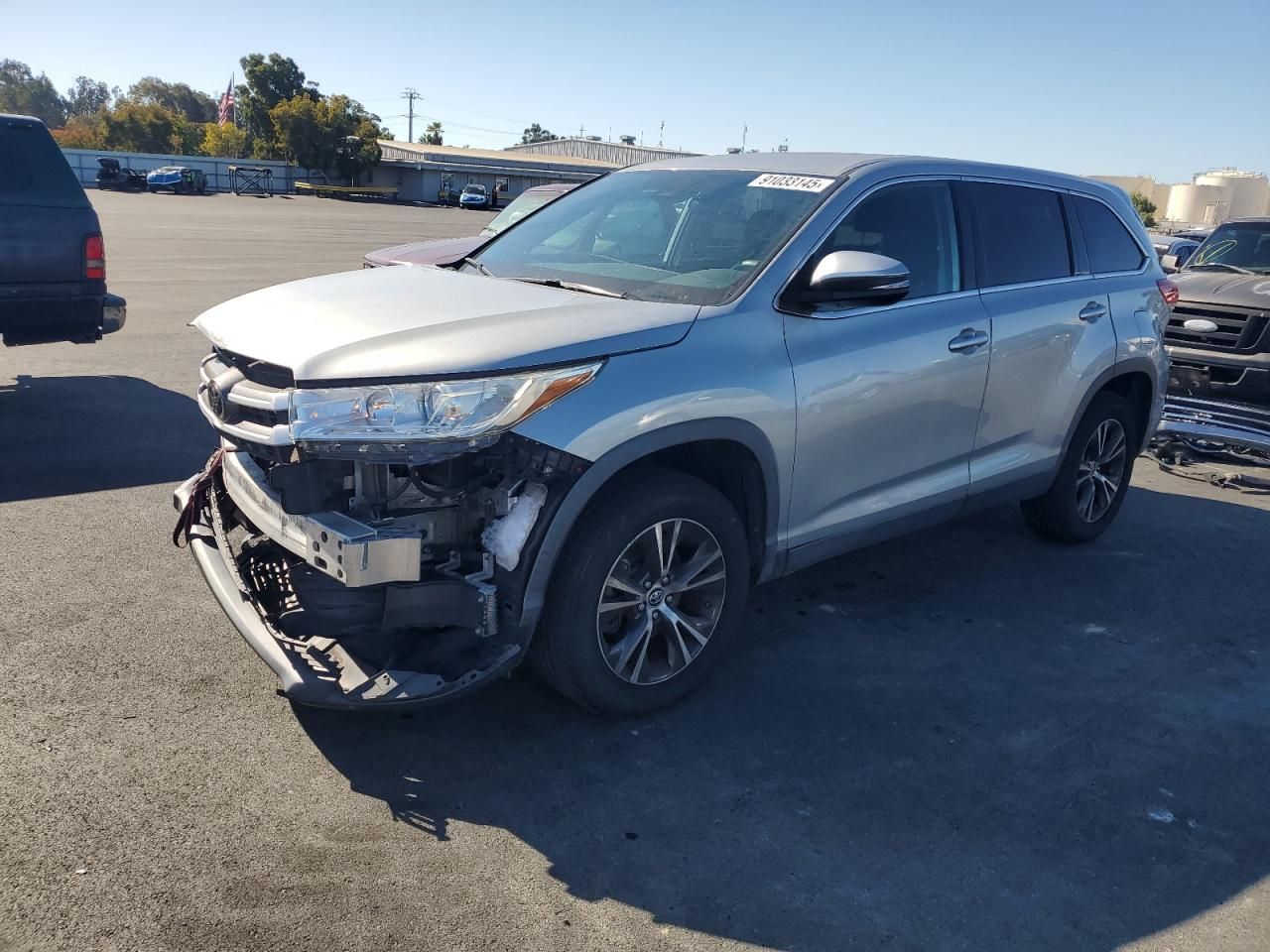 2019 Toyota Highlander le