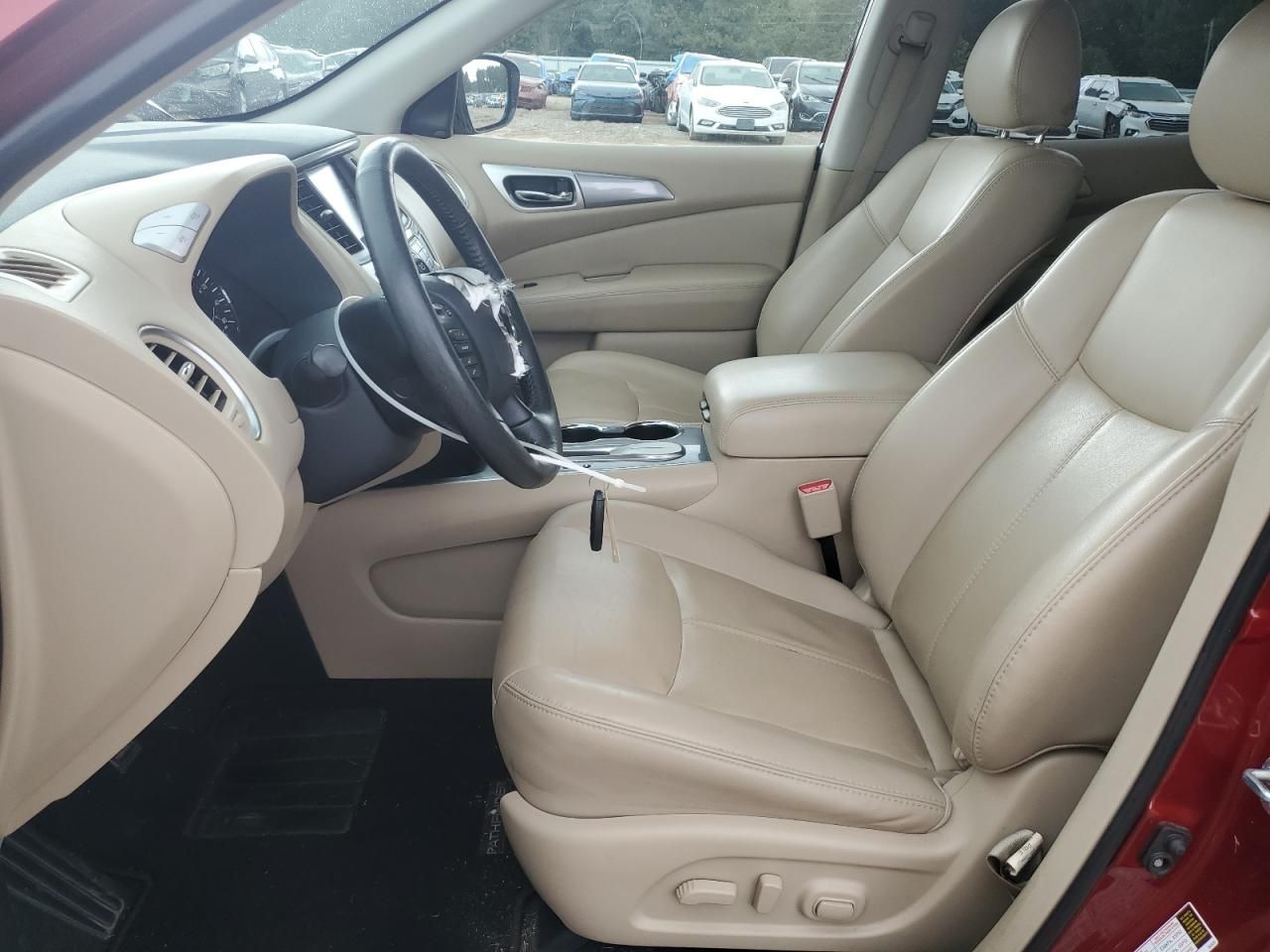 2020 Nissan Pathfinder sl