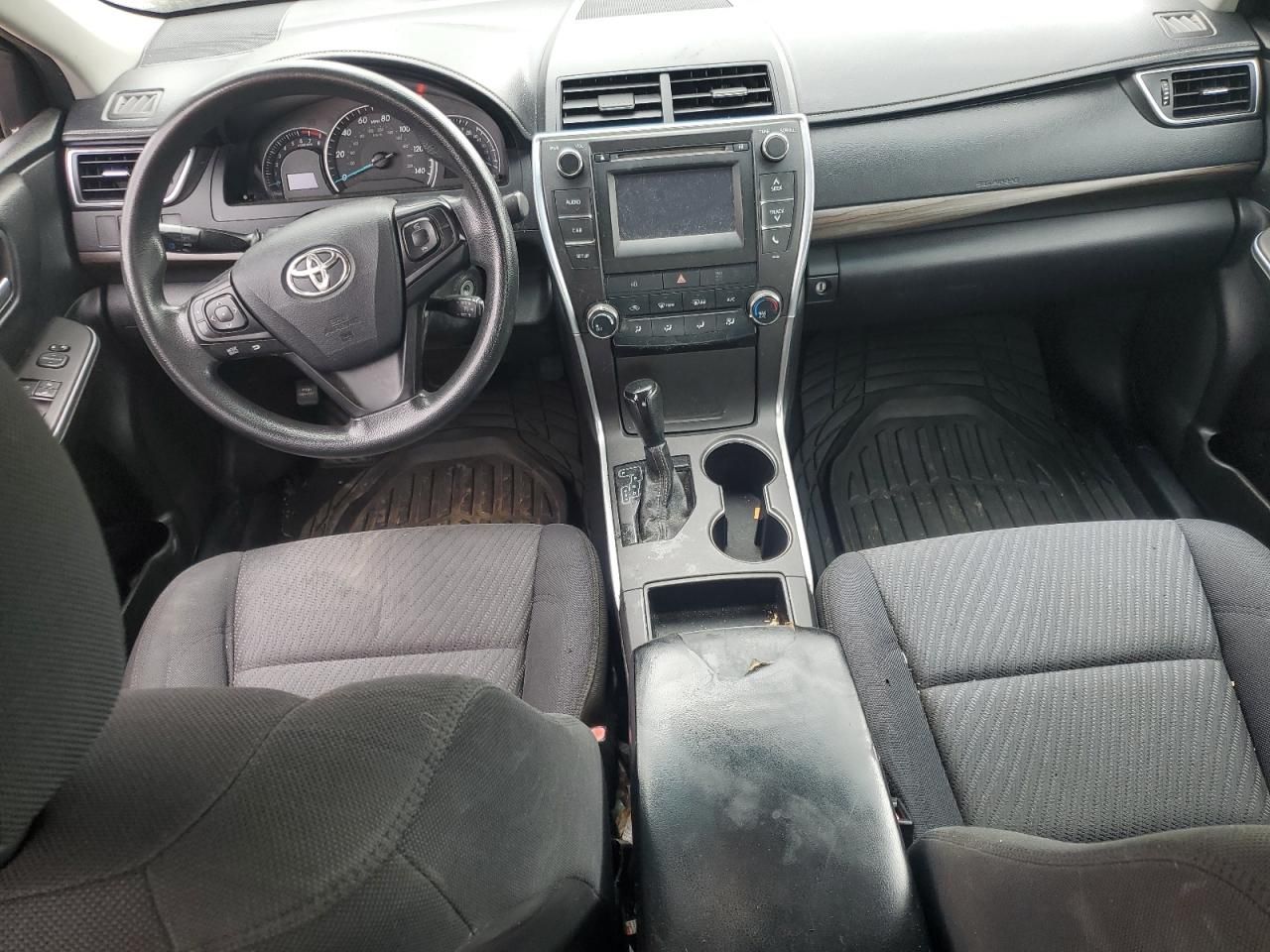 2015 Toyota Camry le