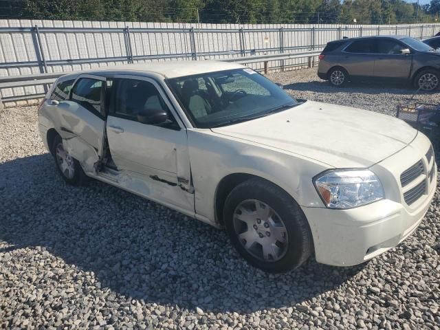 2005 Dodge Magnum se