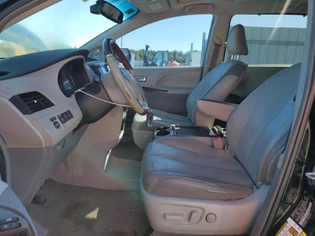 2011 Toyota Sienna XLE