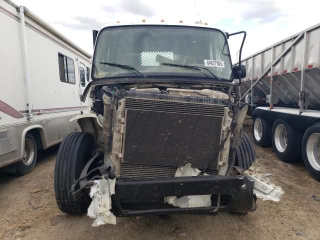 2009 Freightliner Business Class M2 Flatbed Truck