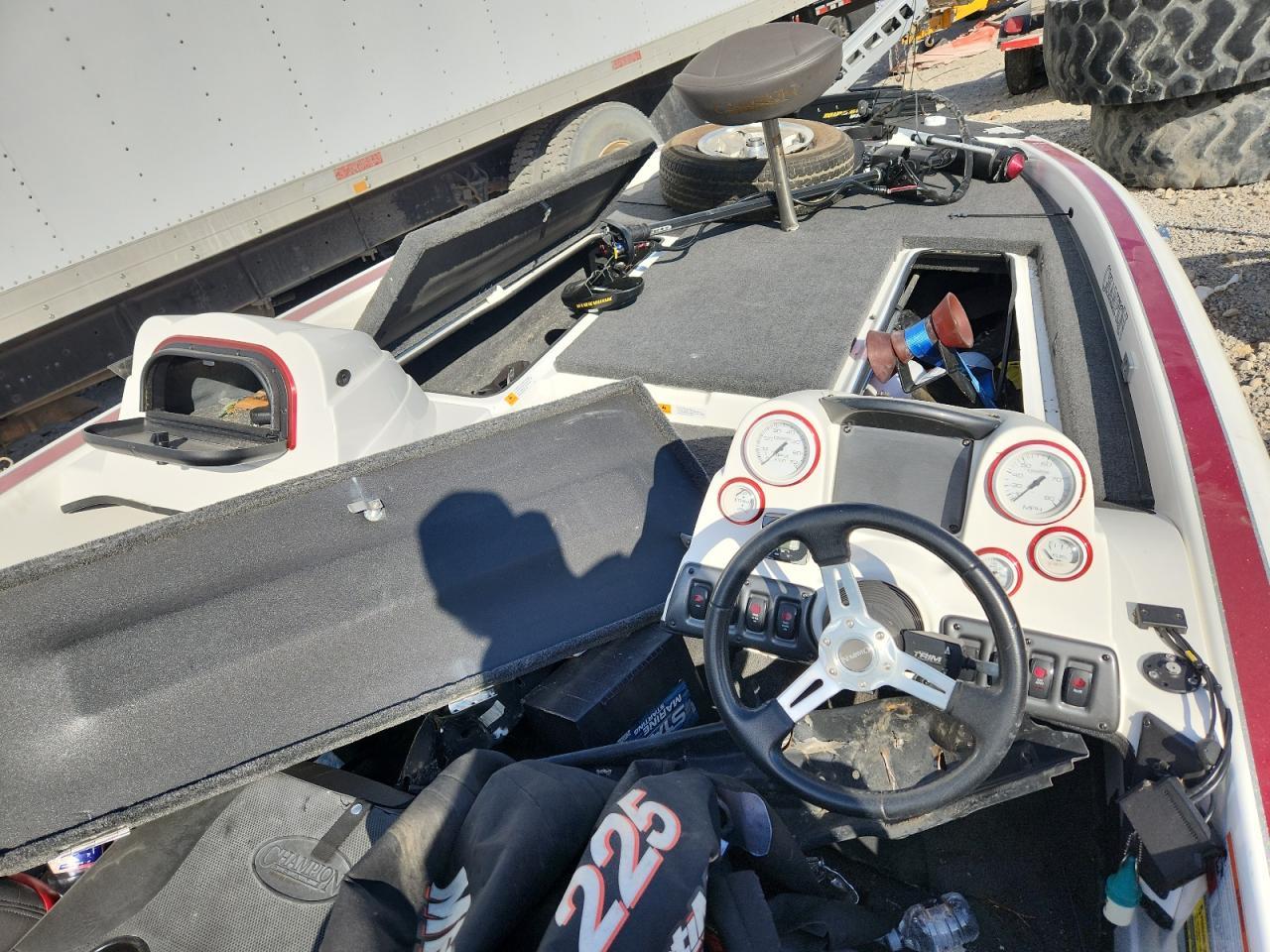 2008 Champion Boat-Boat