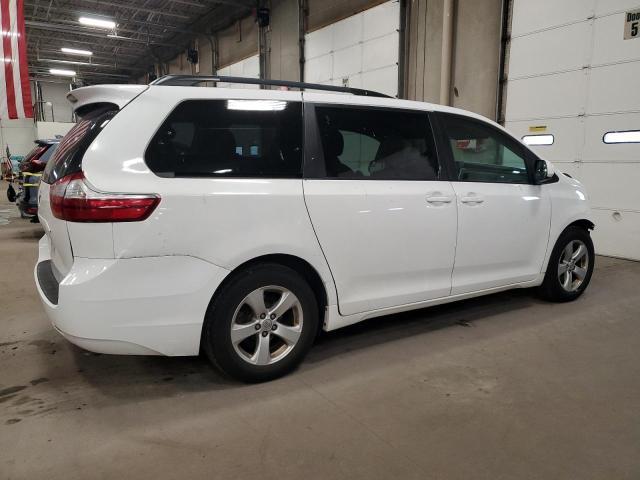 2017 Toyota Sienna le
